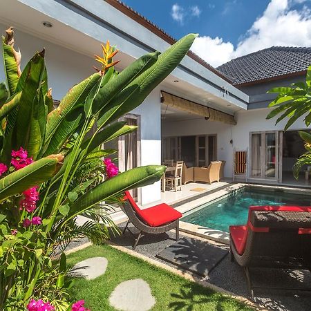 Castro Villa Seminyak Exterior foto