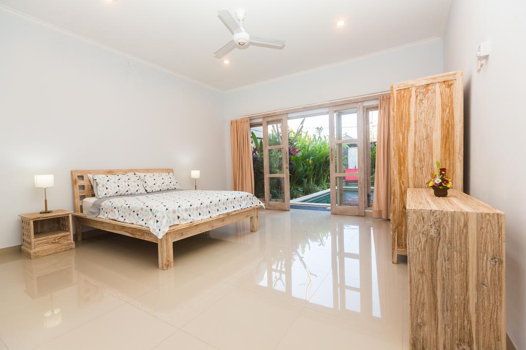 Castro Villa Seminyak Exterior foto