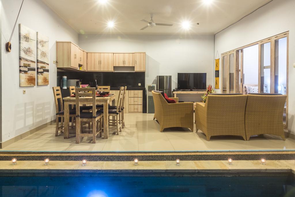 Castro Villa Seminyak Exterior foto